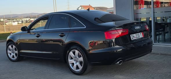 AUDI A6 — fotografia 2