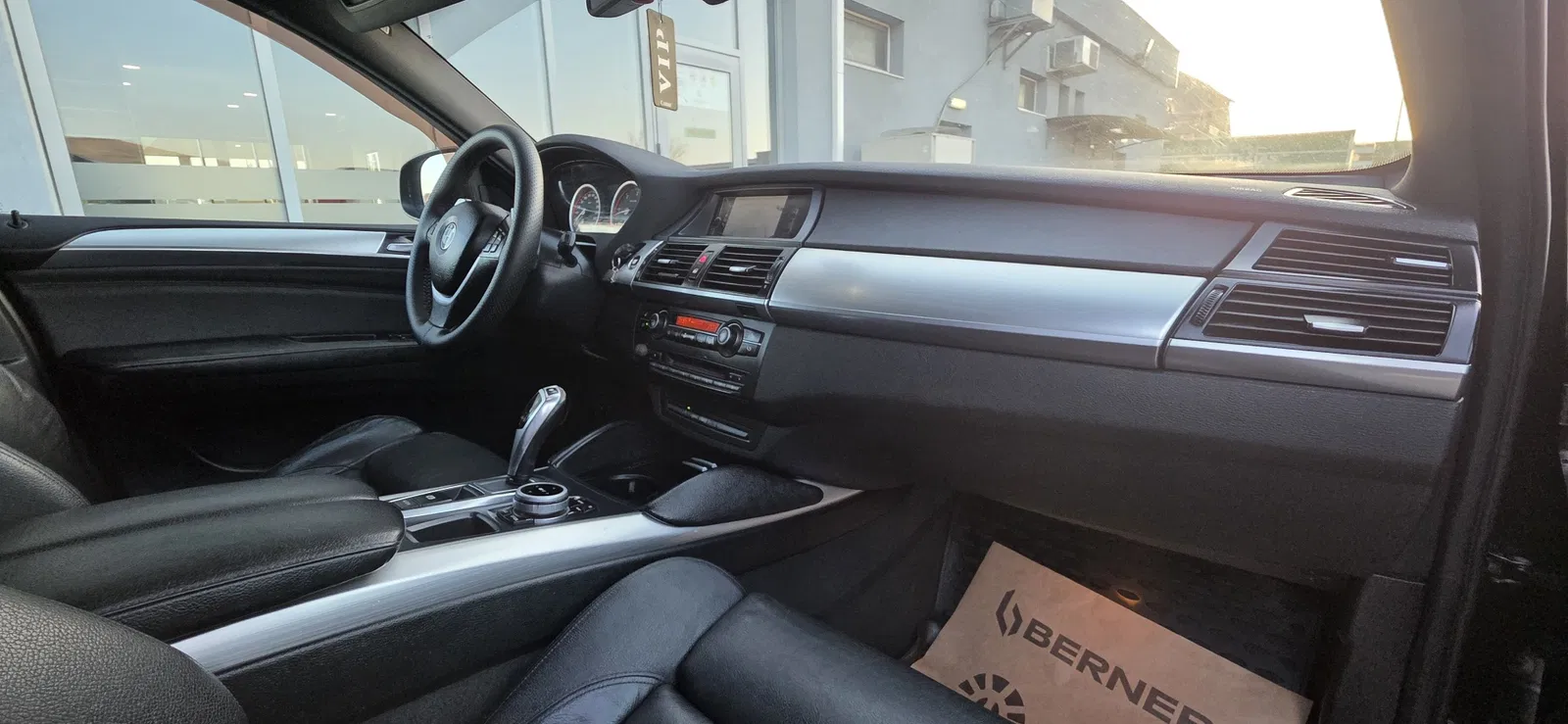 BMW X6 — fotografia 5