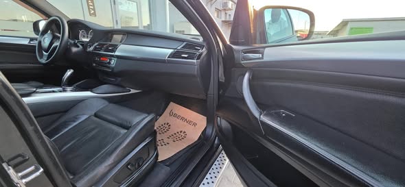 BMW X6 — fotografia 5